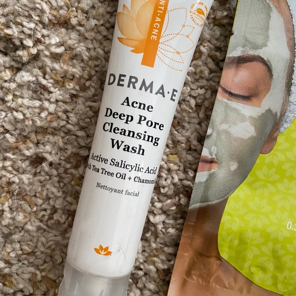 4 Derma-E Products - NEW - Picture 2 of 3